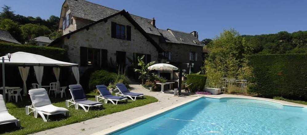 Logis Hotel Restaurant L'Auberge Du Chateau Muret-le-Château Exterior foto